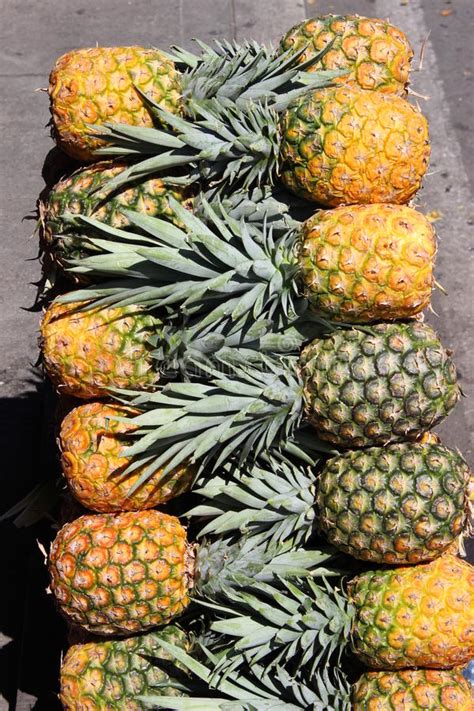 What do they call pineapple in Colombia?
